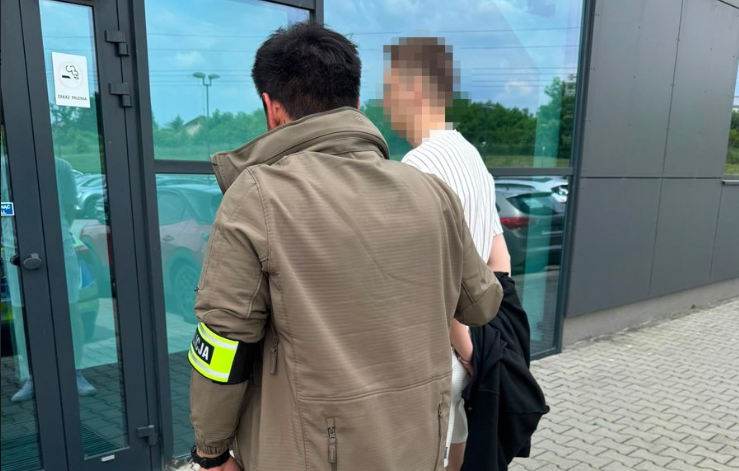 Wyłudził od seniora 160 tysięcy złotych. Podejrzany zatrzymany po tygodniach poszukiwań