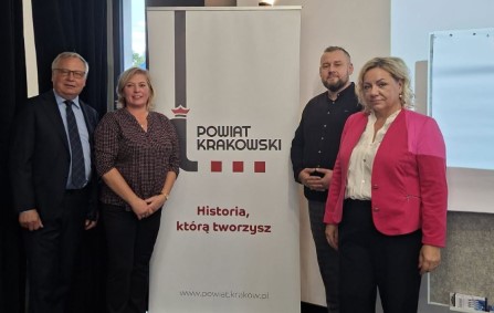 Biznes w czasach niepewności. W Skawinie rozmawiali o bezpieczeństwie i rozwoju firm