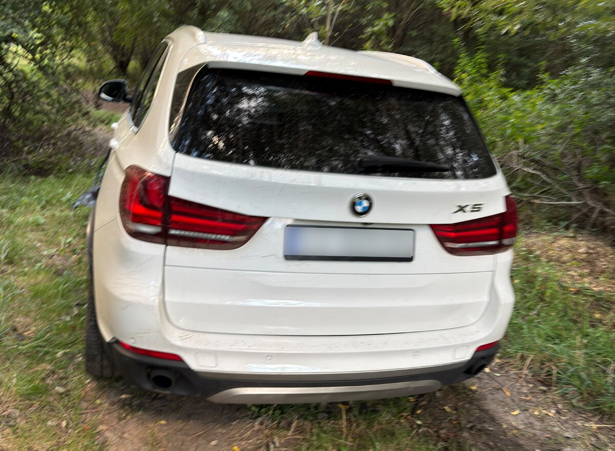19-latek uciekł przed policją, zostawił BMW i ukrył się w pociągu. Wpadł na krakowskim dworcu